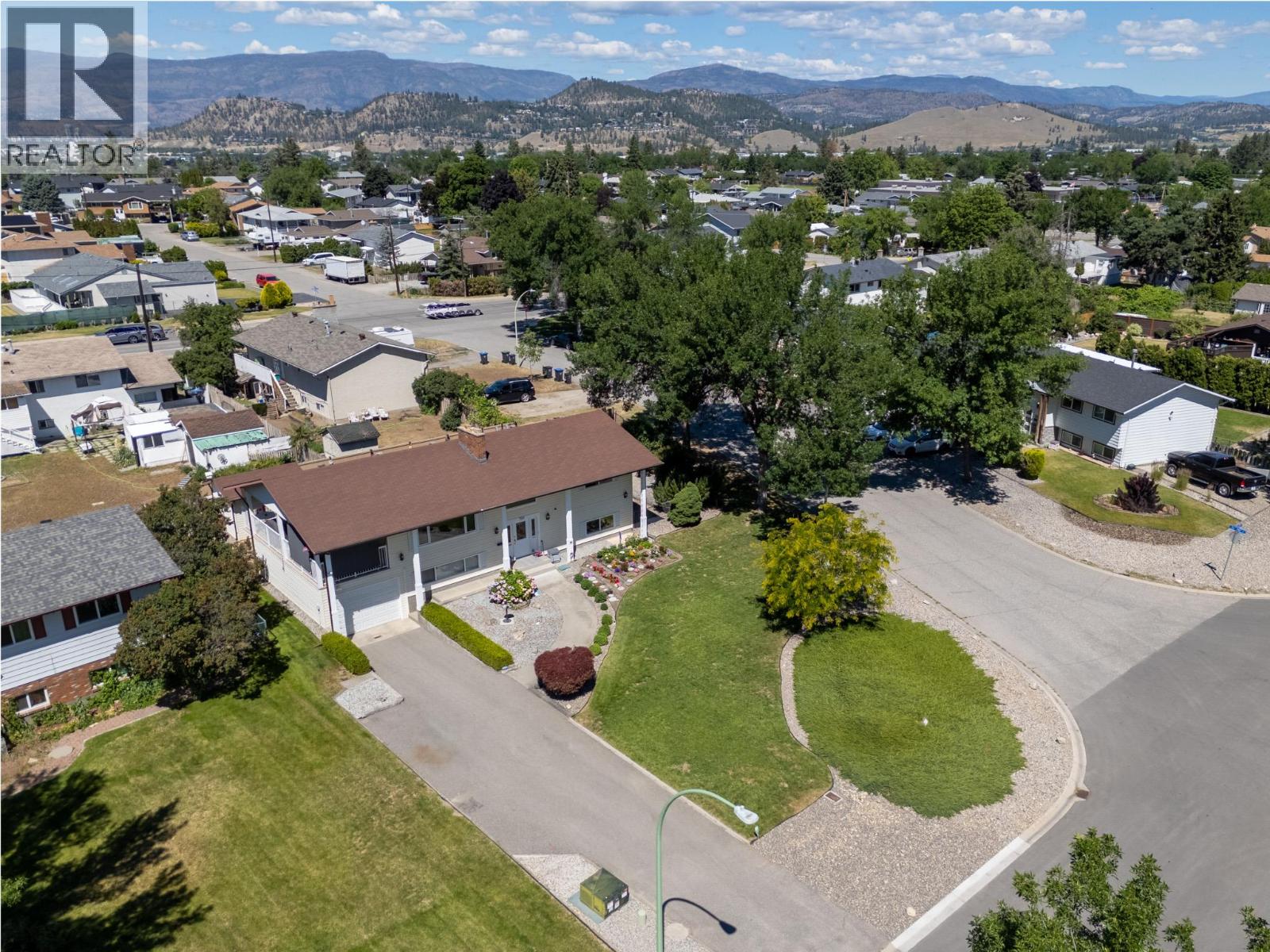780 Princess Court - 36