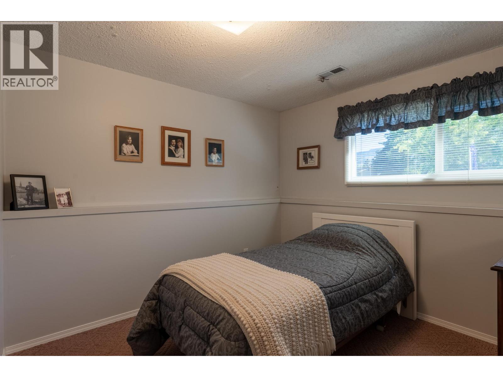 780 Princess Court - 20