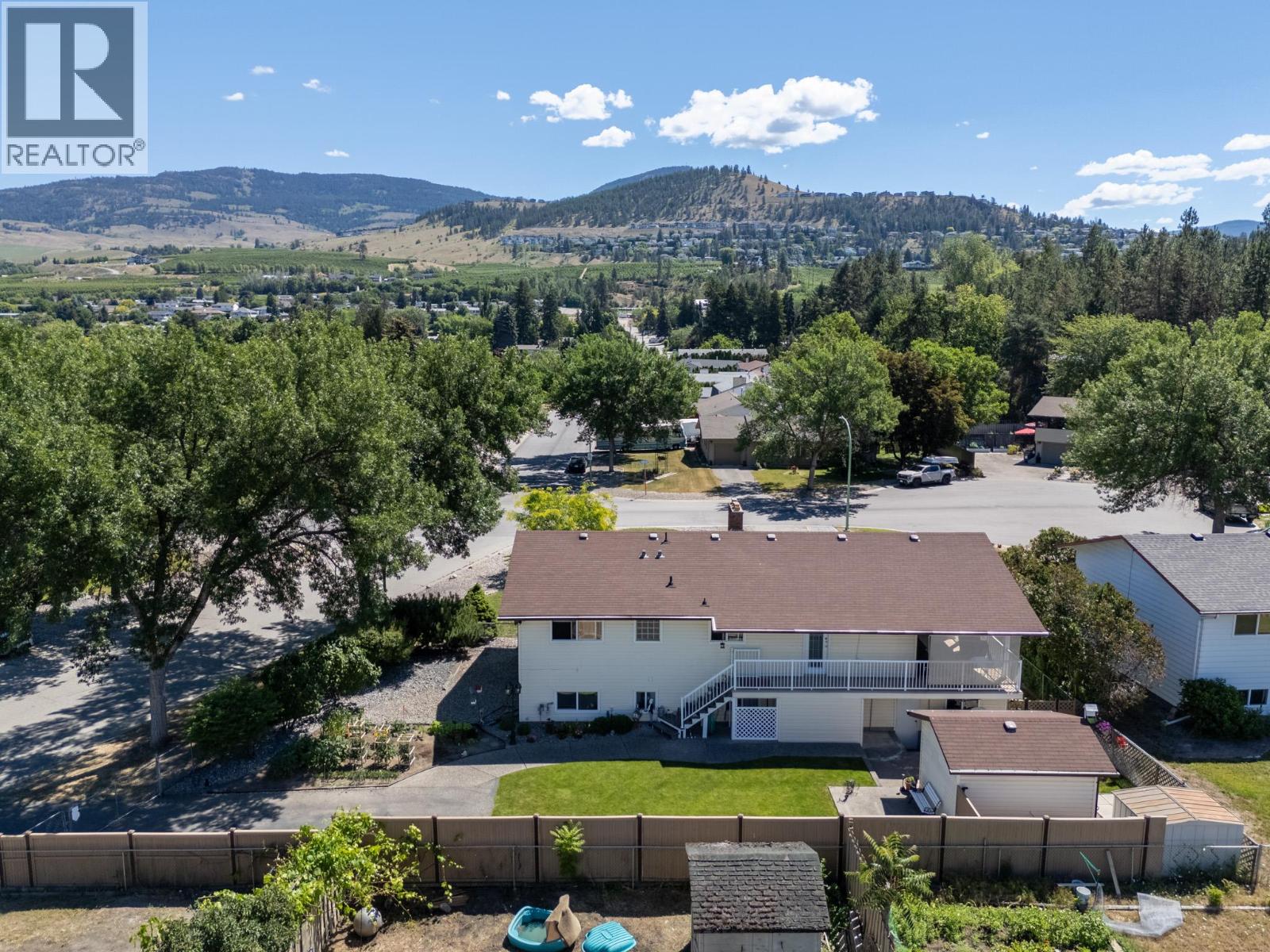 780 Princess Court - 38