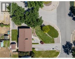780 Princess Court, Kelowna, BC V1X5X5 Photo 37