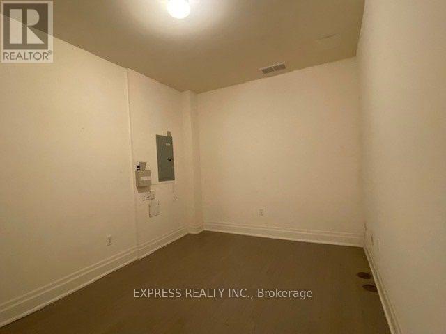 #302 51 YORK MILLS ROAD - 24