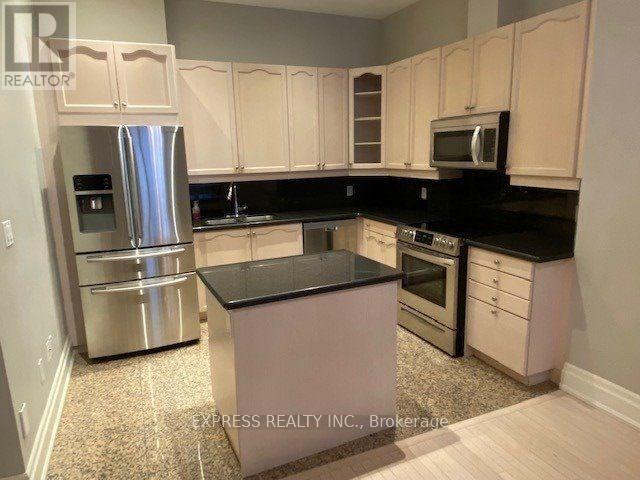#302 51 YORK MILLS ROAD - 7