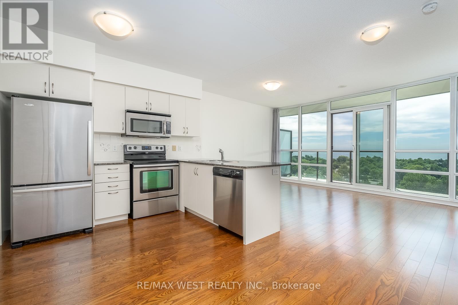 #908 2240 LAKE SHORE BOULEVARD W - Image 23