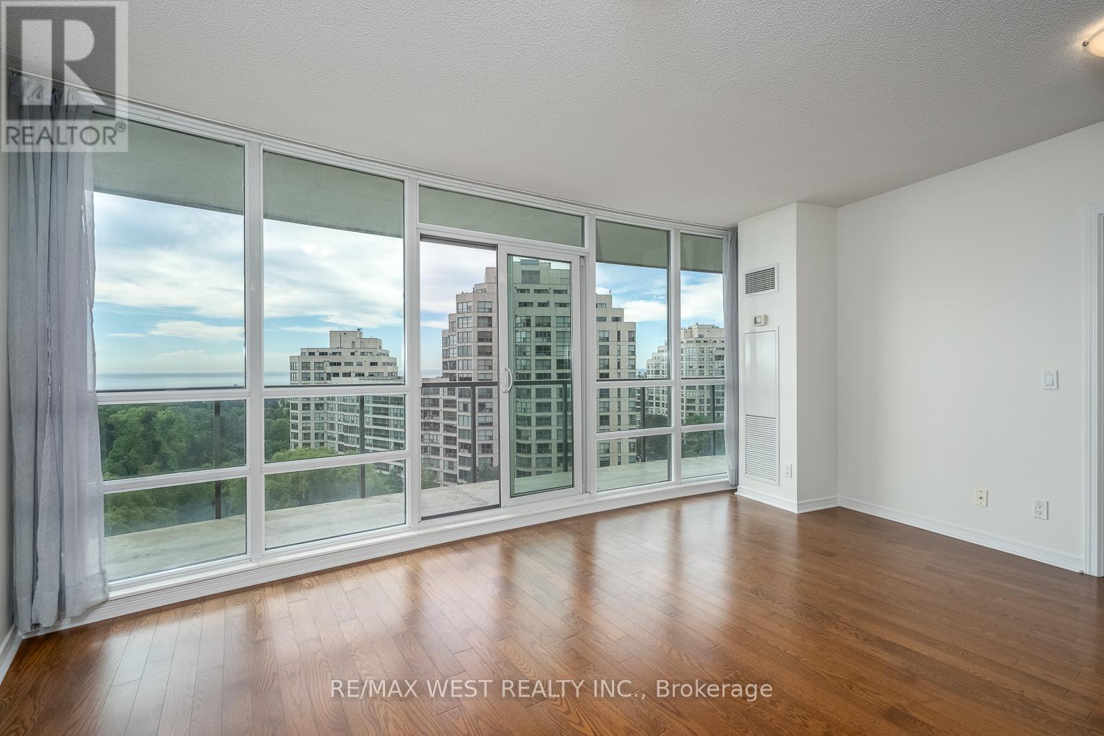 #908 2240 LAKE SHORE BOULEVARD W - Image 7