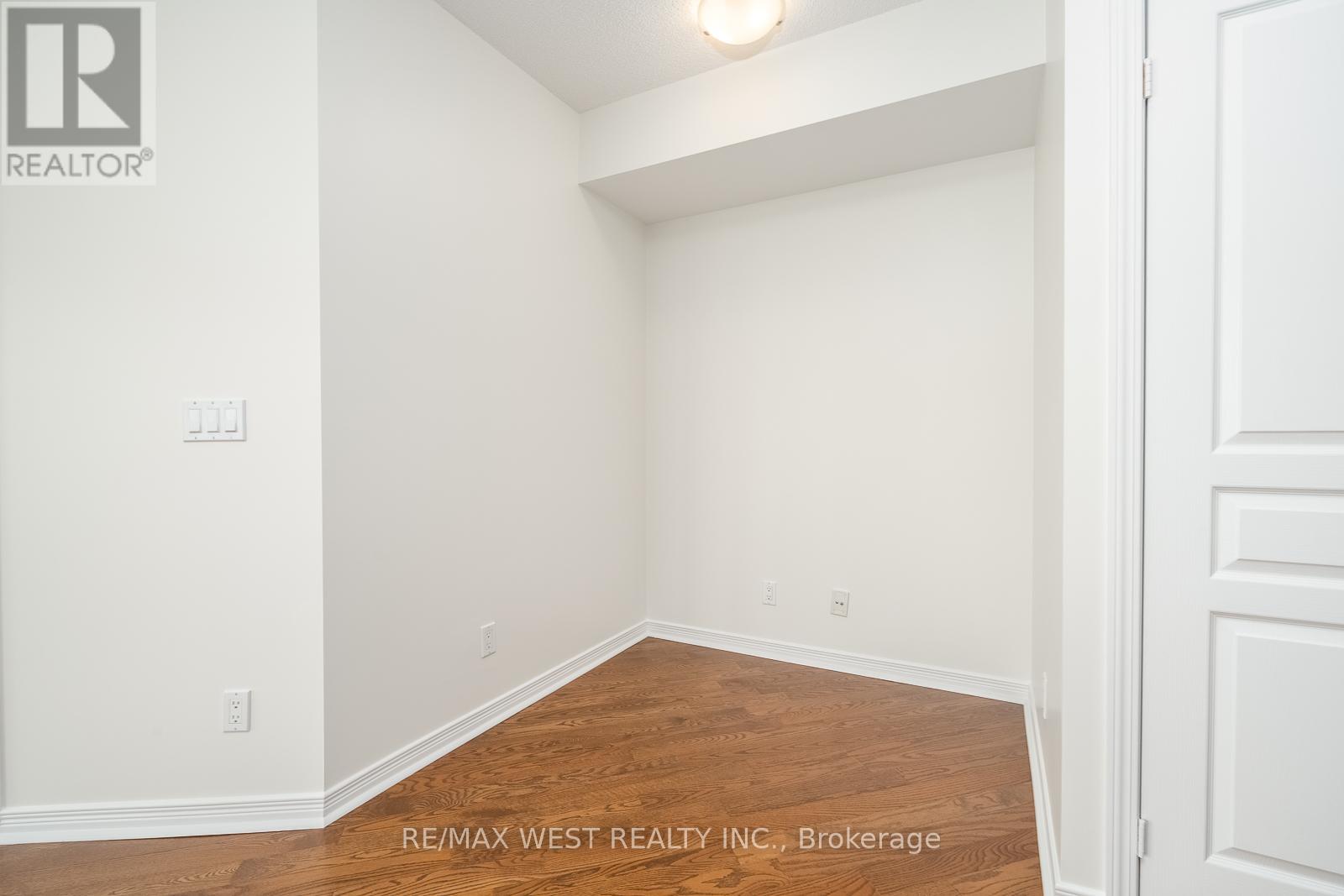 #908 2240 LAKE SHORE BOULEVARD W - Image 20