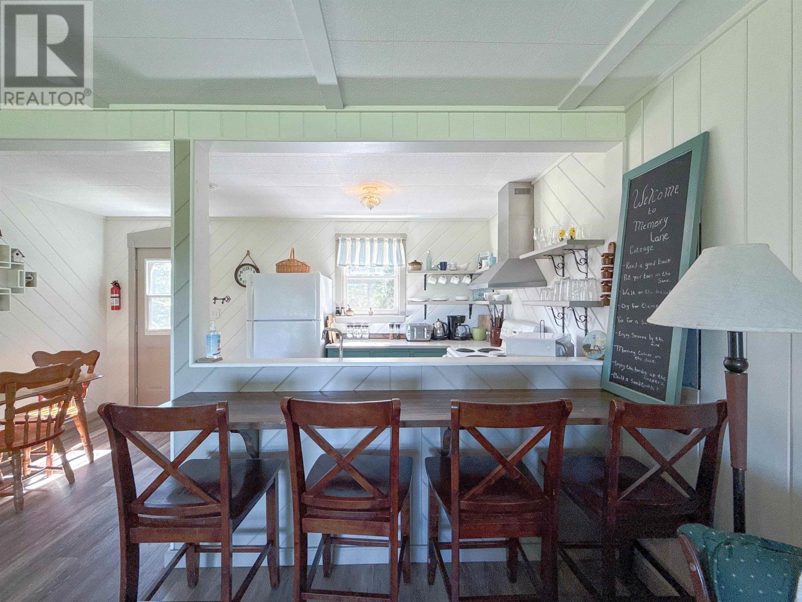 196 Burdett Lane - 10