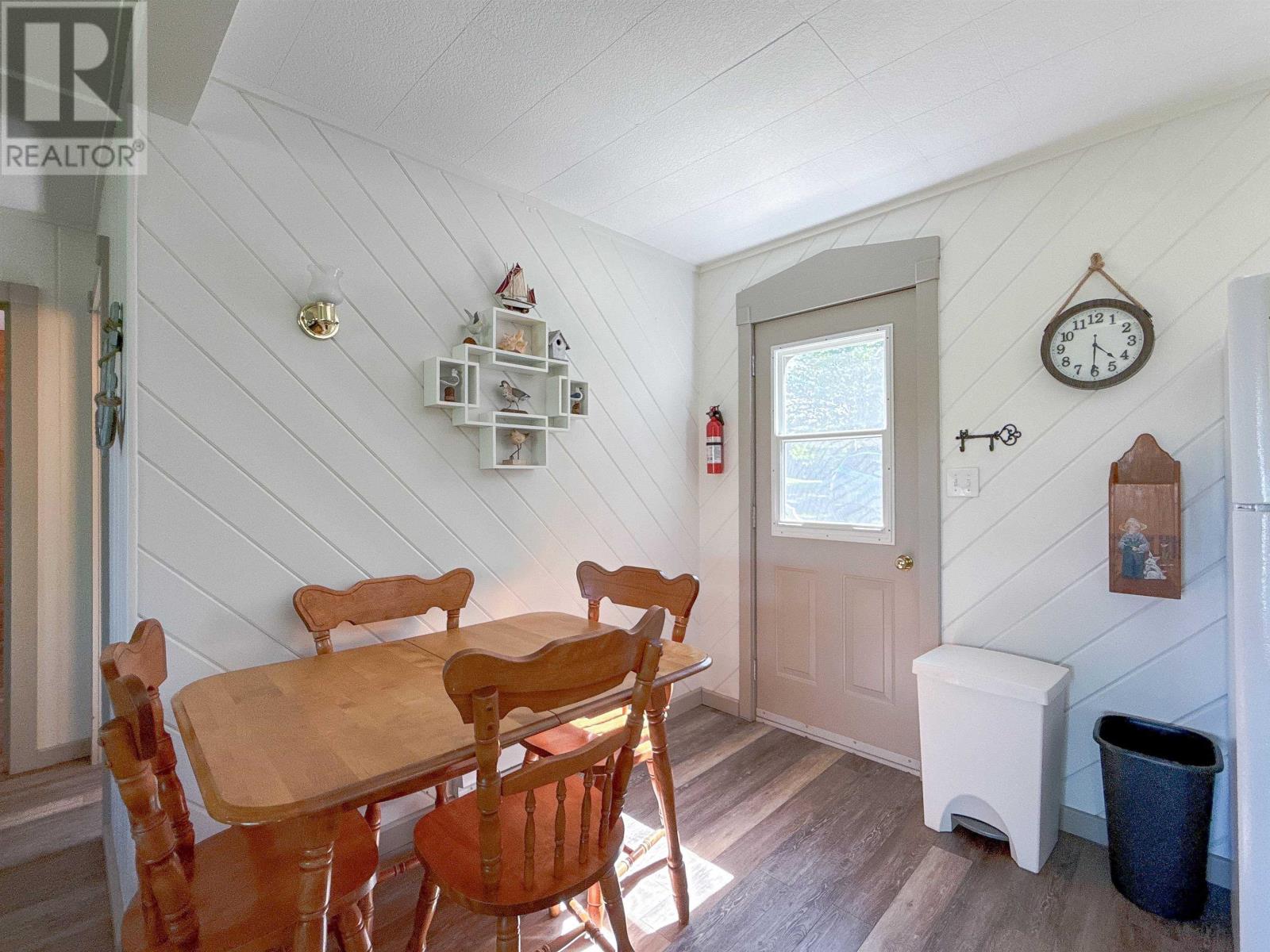 196 Burdett Lane - 11