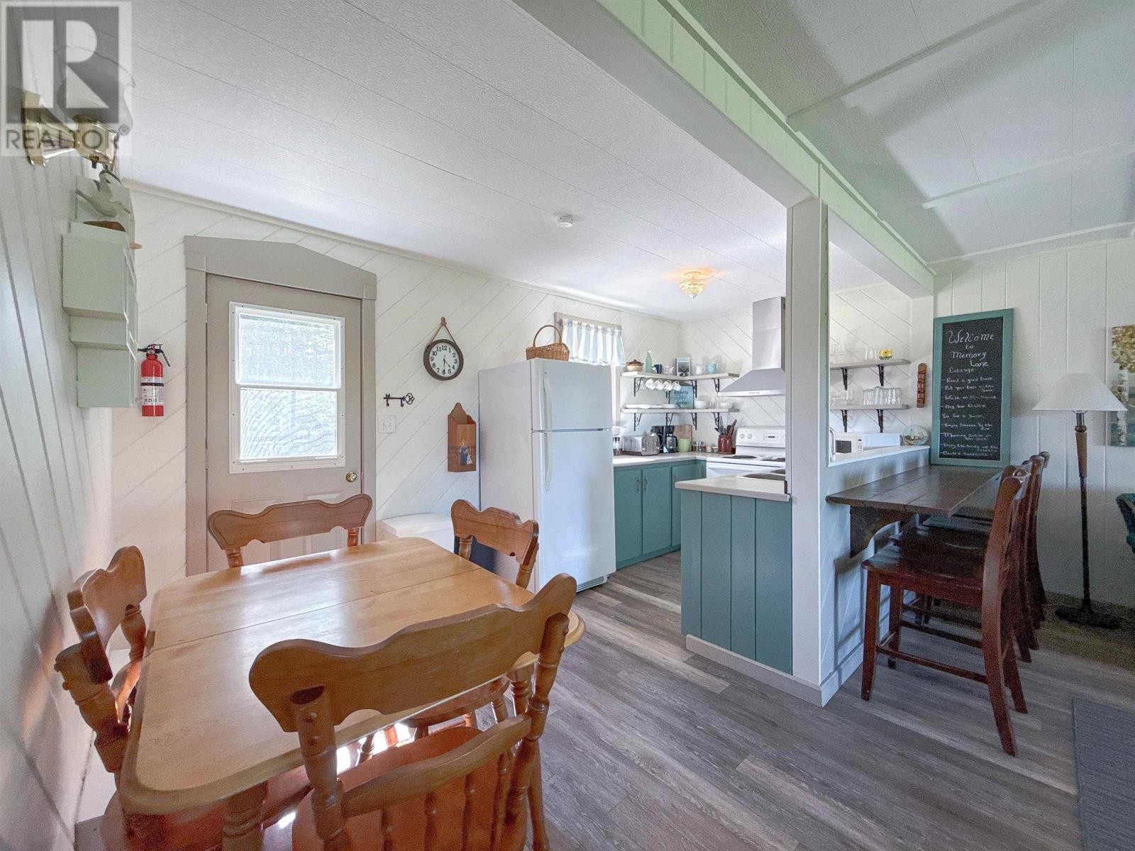 196 Burdett Lane - 12