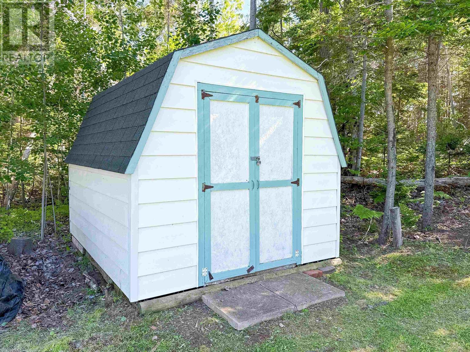 196 Burdett Lane - 20