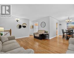 Living room - 148 Charlotte Street, Merrickville Wolford, ON K0G1N0 Photo 9