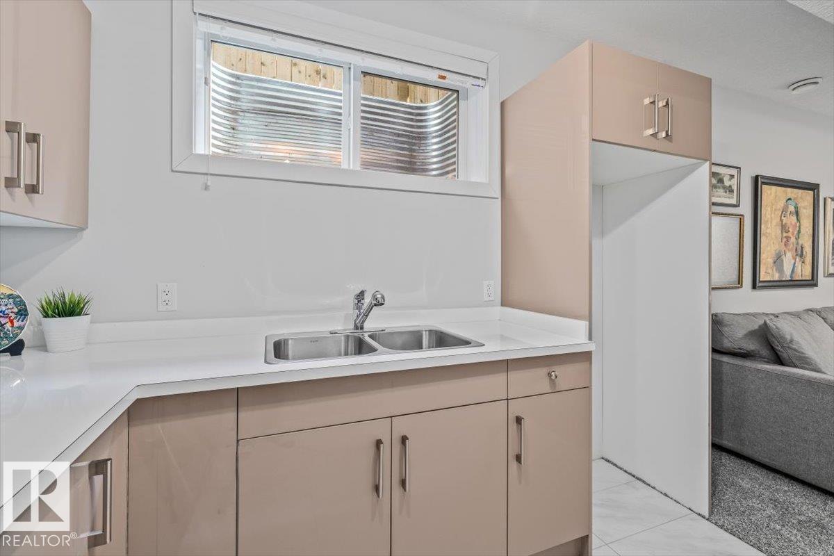 9237 92 ST NW — photo 30