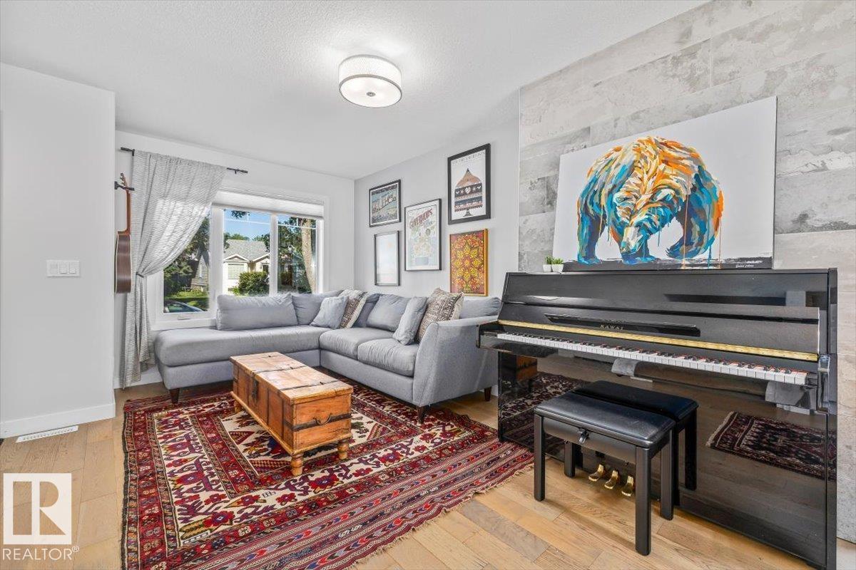 9237 92 ST NW - photo 4