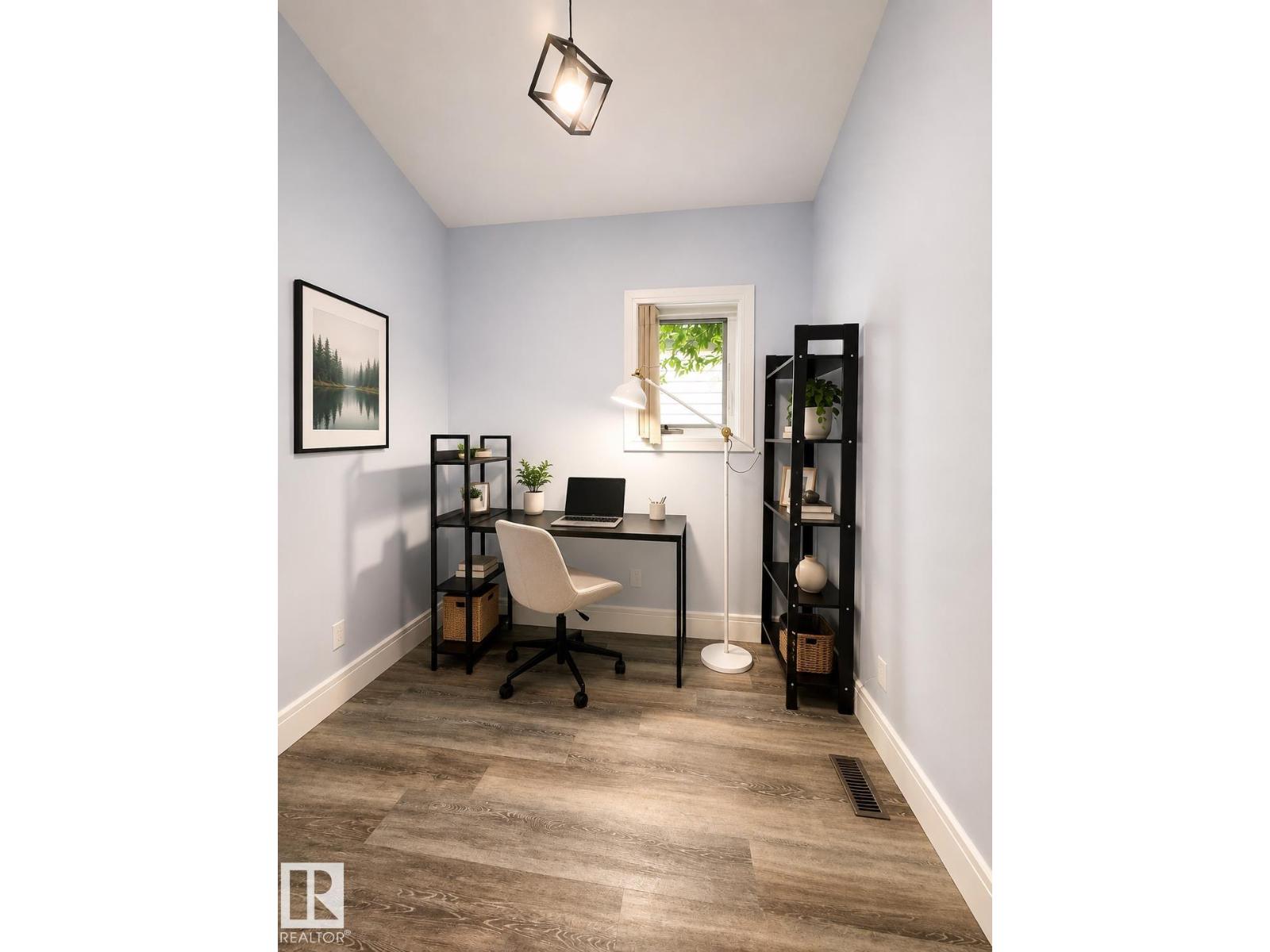 10934 80 AV NW - 5