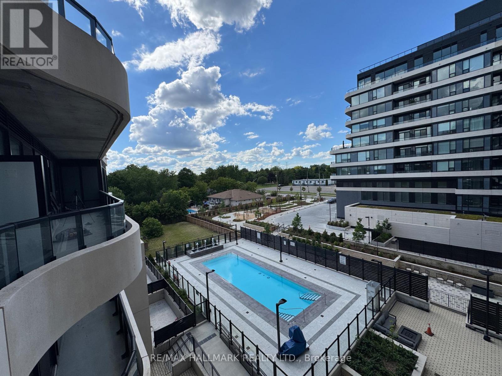 Listing photo of 431 - 8188 YONGE STREET