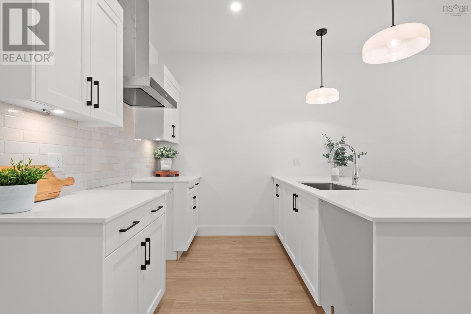11 Seyval Drive - 8