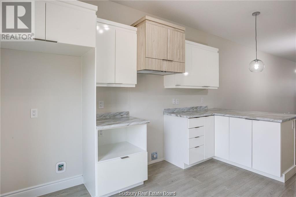 1509 Montrose - 10
