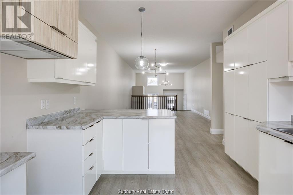 1509 Montrose - 11