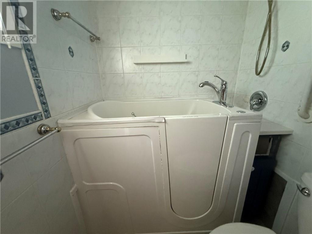 200 Hillside Drive S - 14