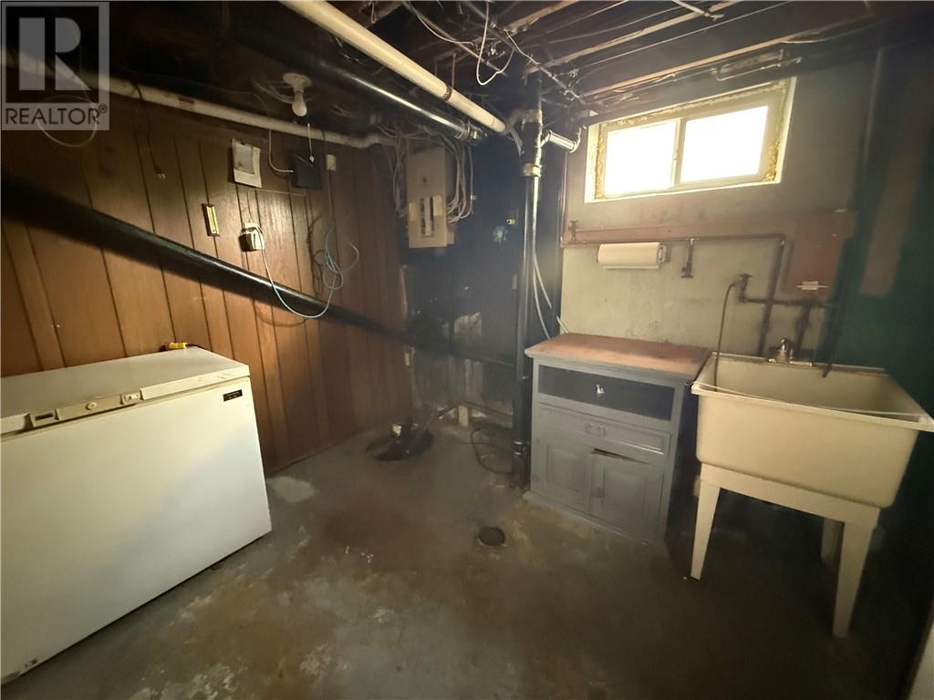 200 Hillside Drive S - 18