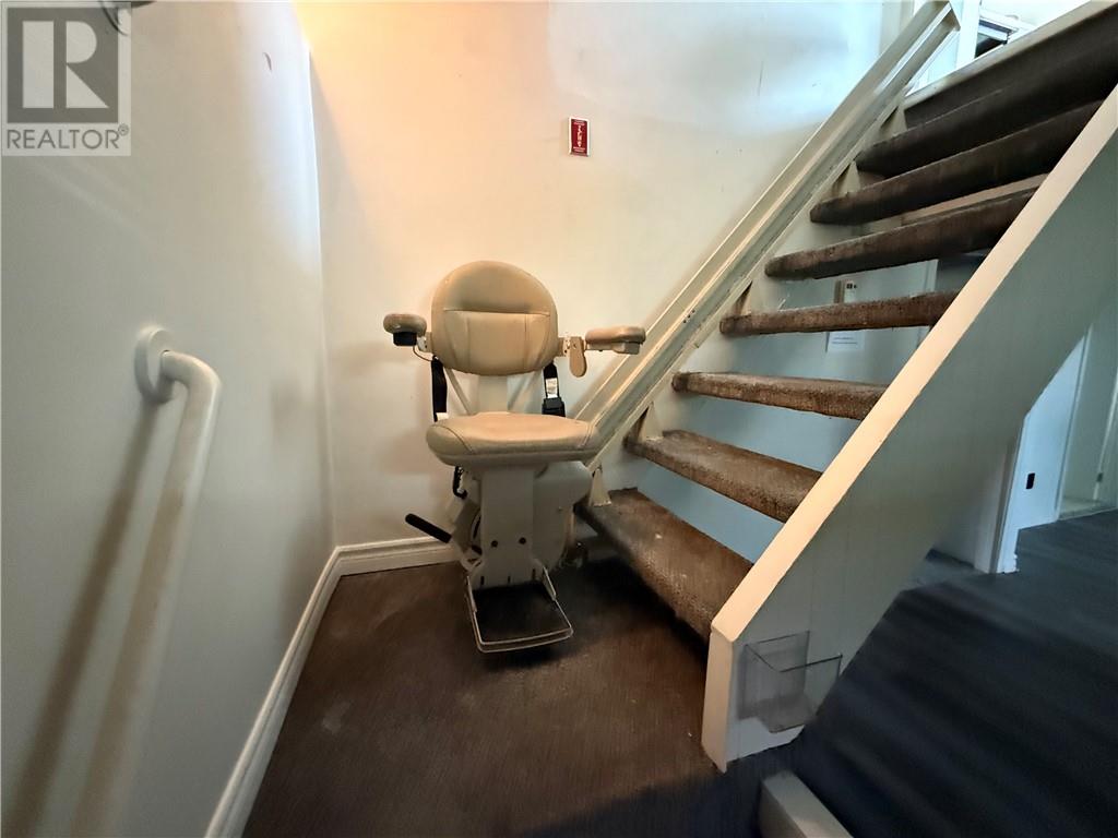 200 Hillside Drive S - 21