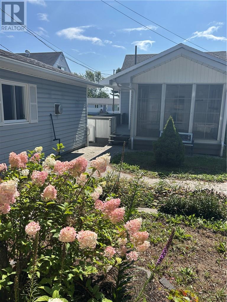 200 Hillside Drive S - 27