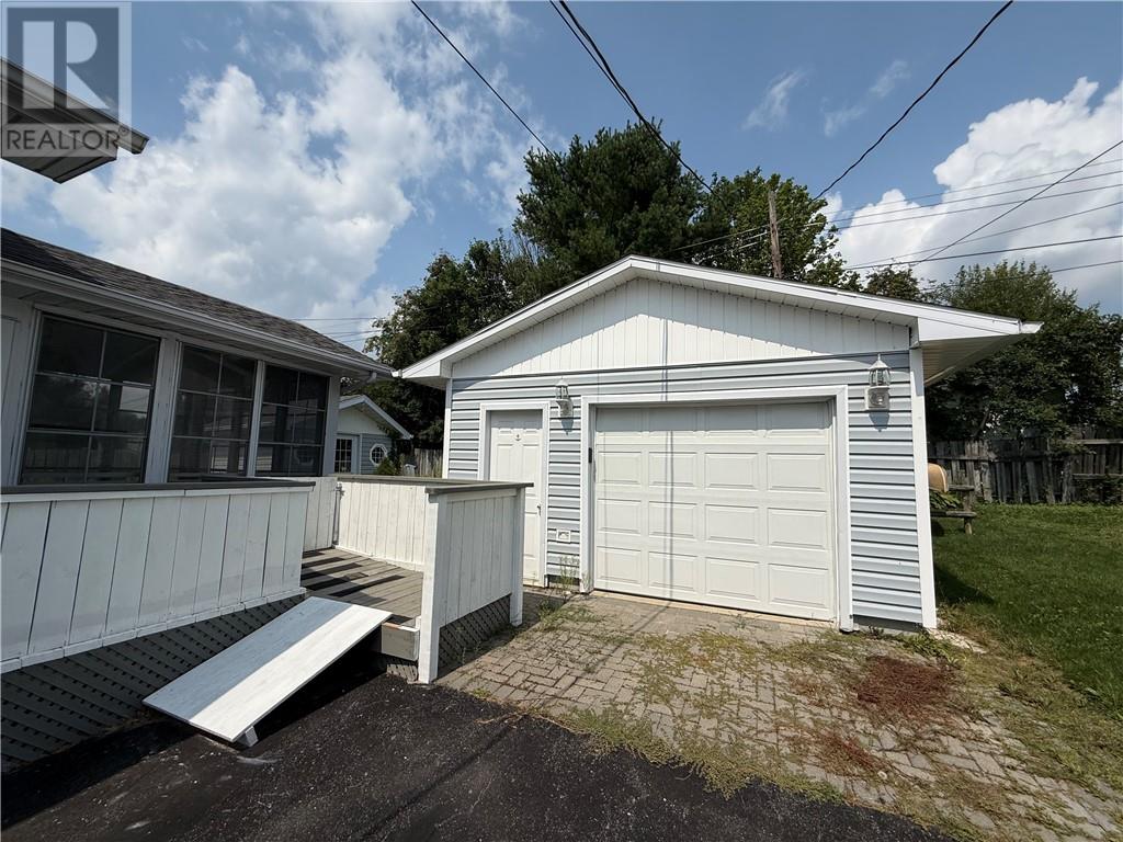200 Hillside Drive S - 5