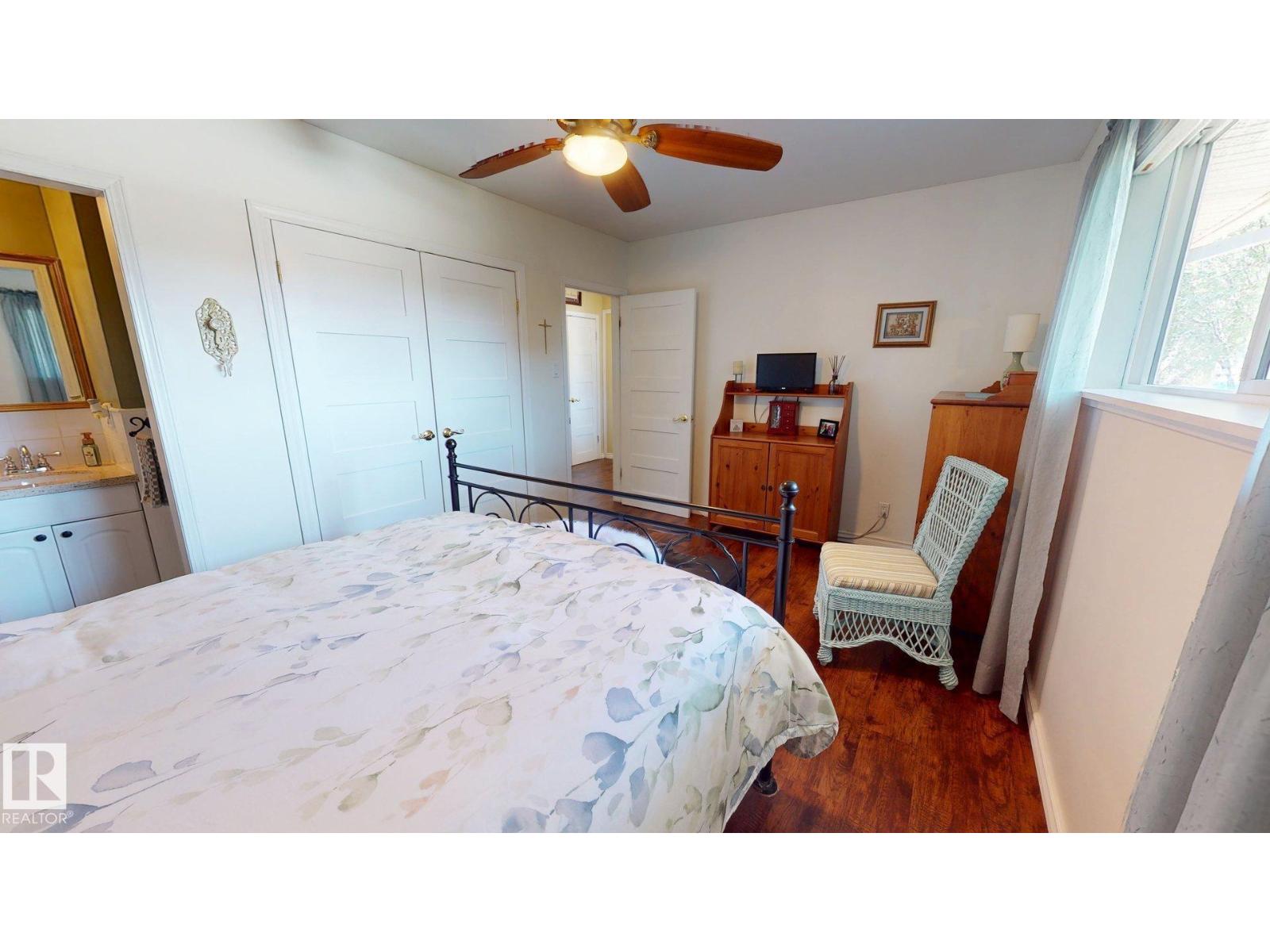 5304 95 AV NW NW — photo 14
