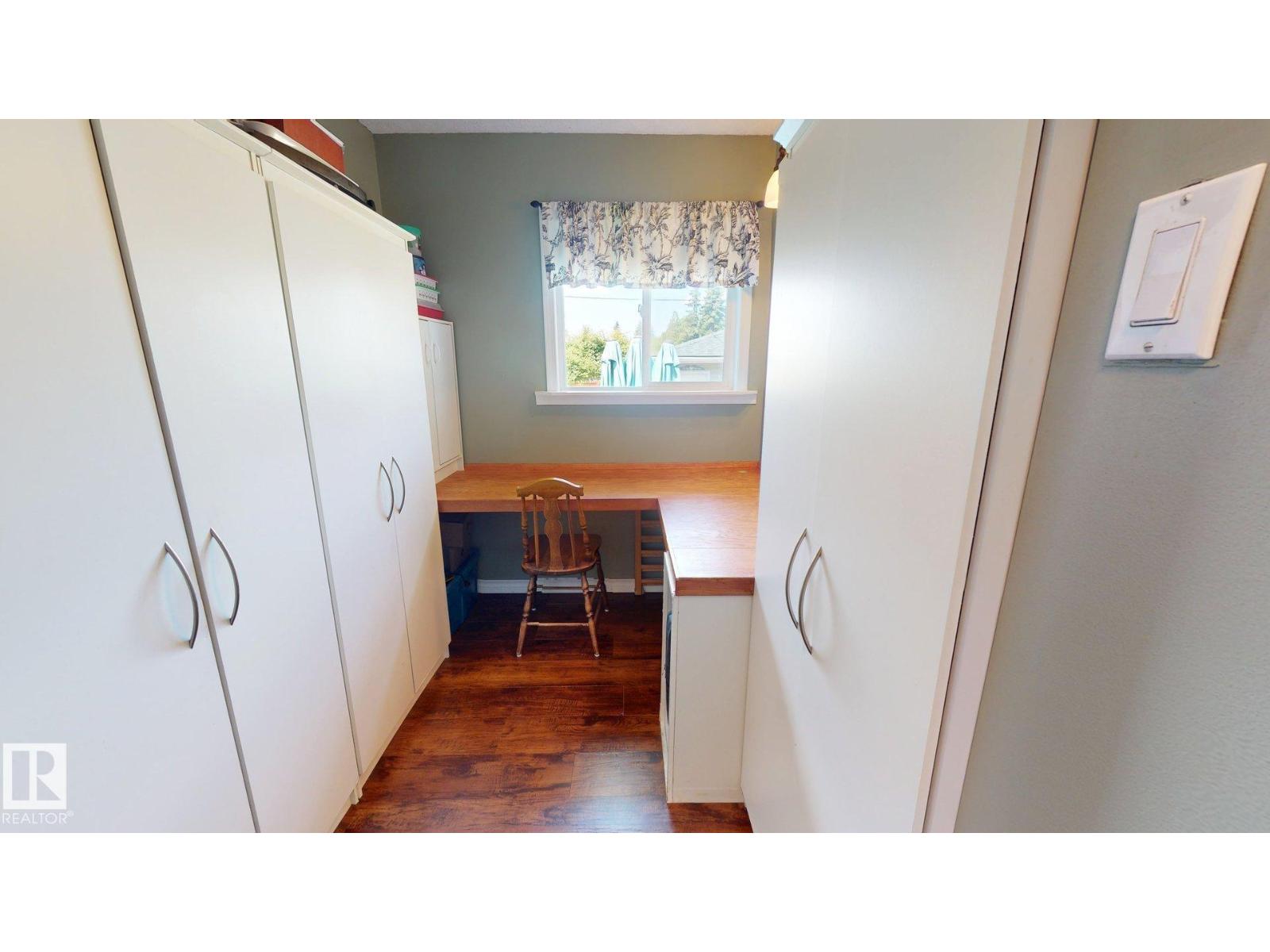 5304 95 AV NW NW — photo 16