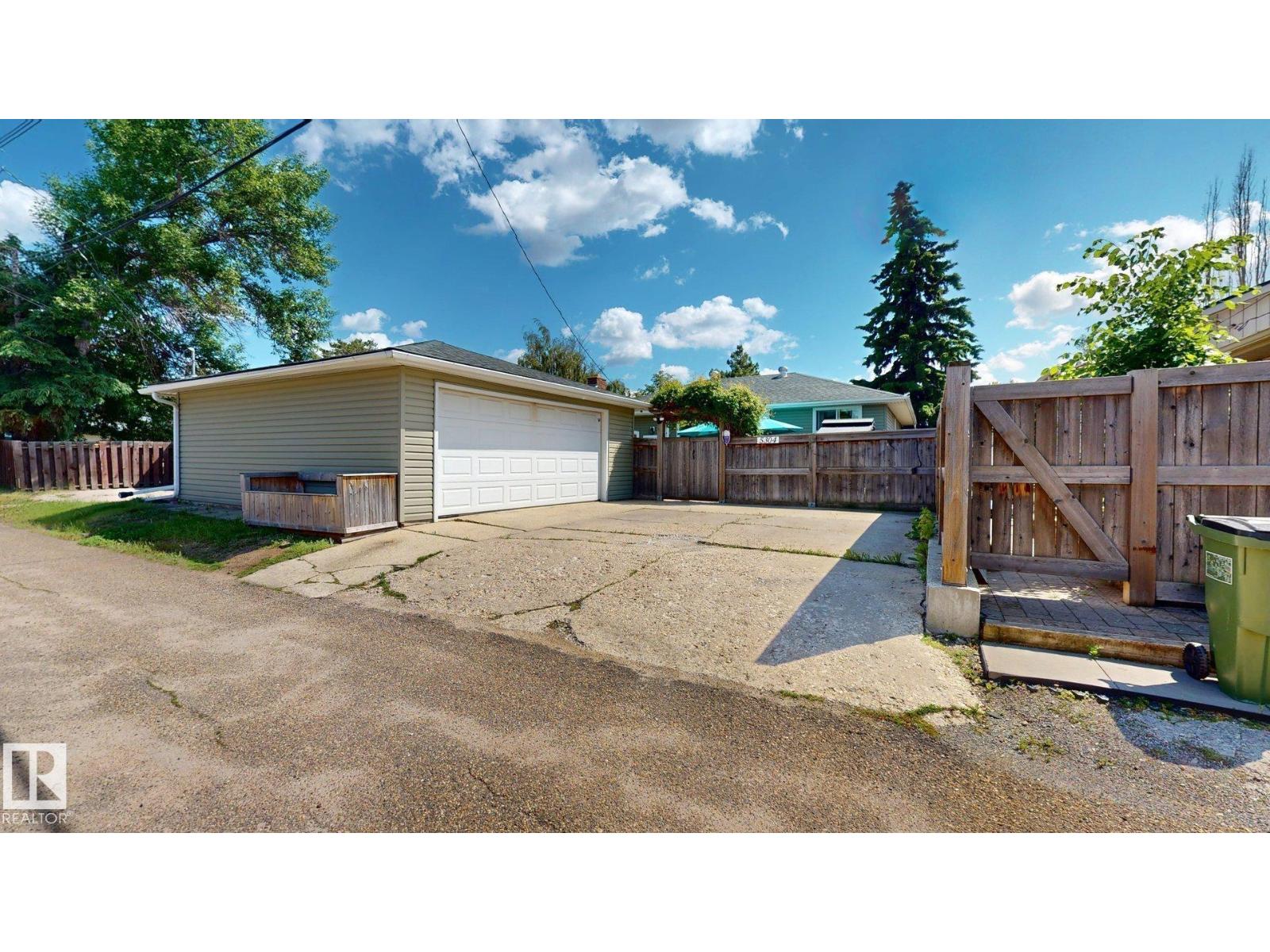 5304 95 AV NW NW — photo 30