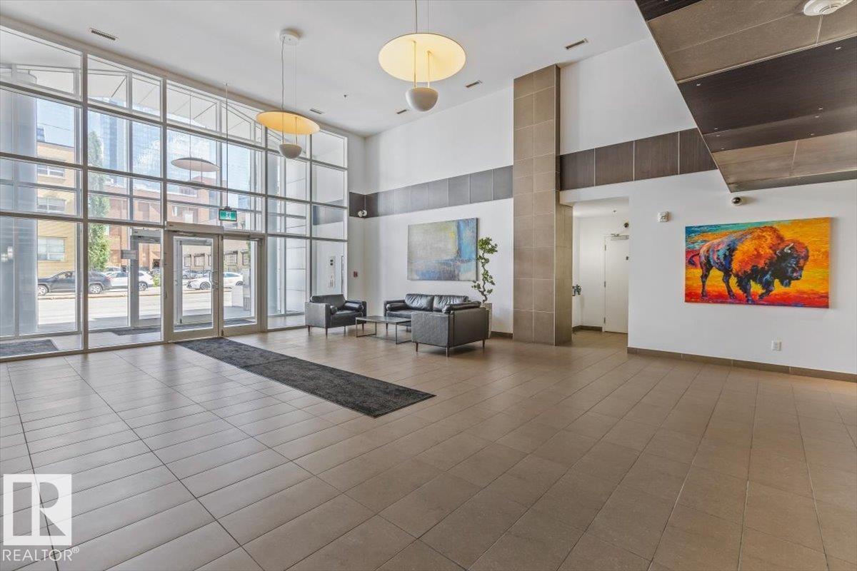 #406 10388 105 ST NW - 18