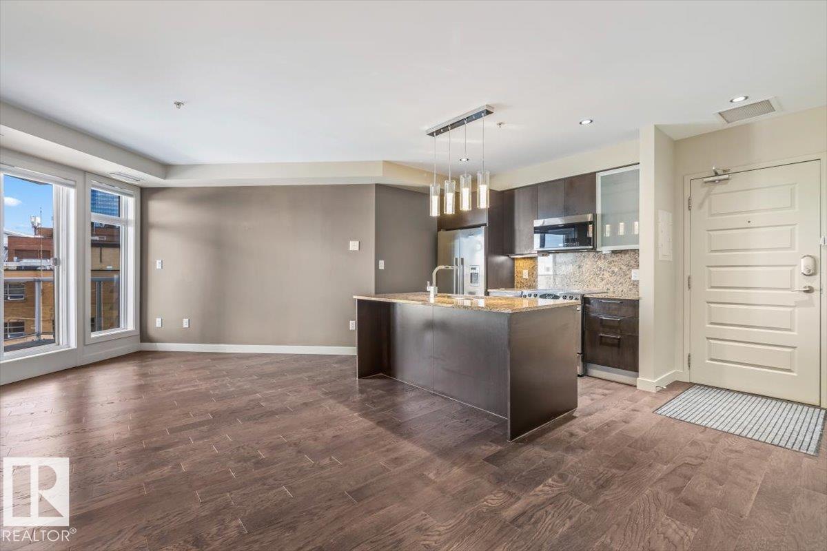 #406 10388 105 ST NW - 3
