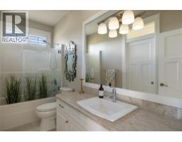 Laundry room - 579 Longspoon Court, Vernon, BC V1H2K2 Photo 11