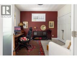 5pc Ensuite bath - 579 Longspoon Court, Vernon, BC V1H2K2 Photo 10