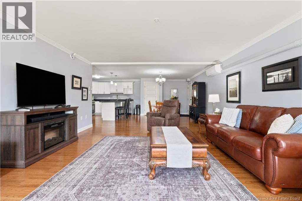 #101 65 Brayson Boulevard - 10