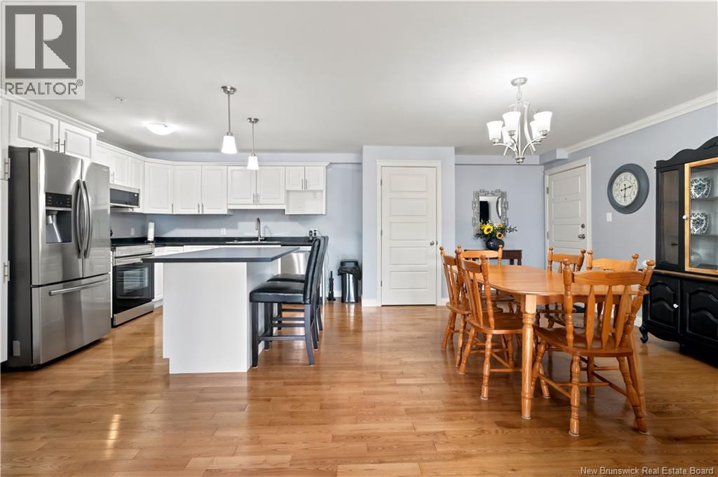 #101 65 Brayson Boulevard - 12