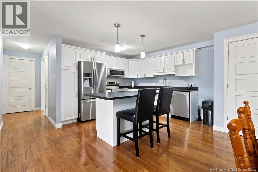 #101 65 Brayson Boulevard - 19