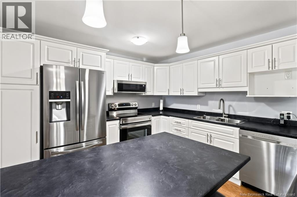 #101 65 Brayson Boulevard - 20