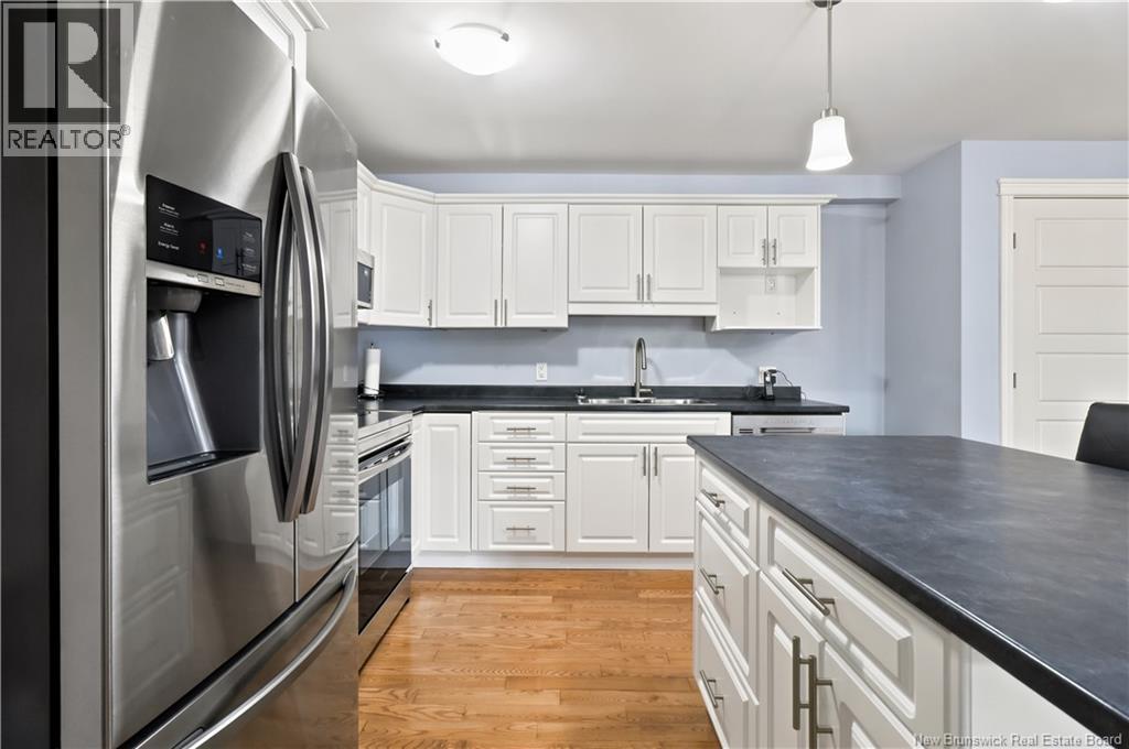 #101 65 Brayson Boulevard - 21