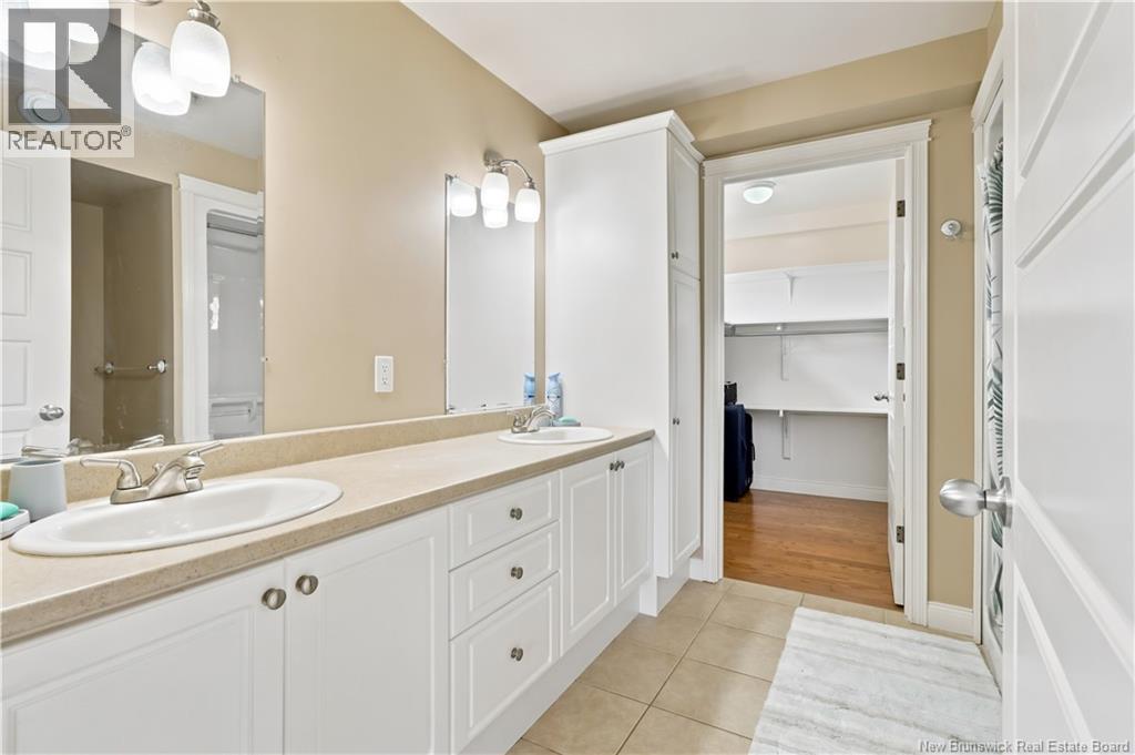 #101 65 Brayson Boulevard - 29