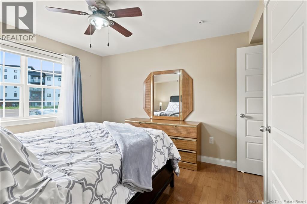 #101 65 Brayson Boulevard - 36