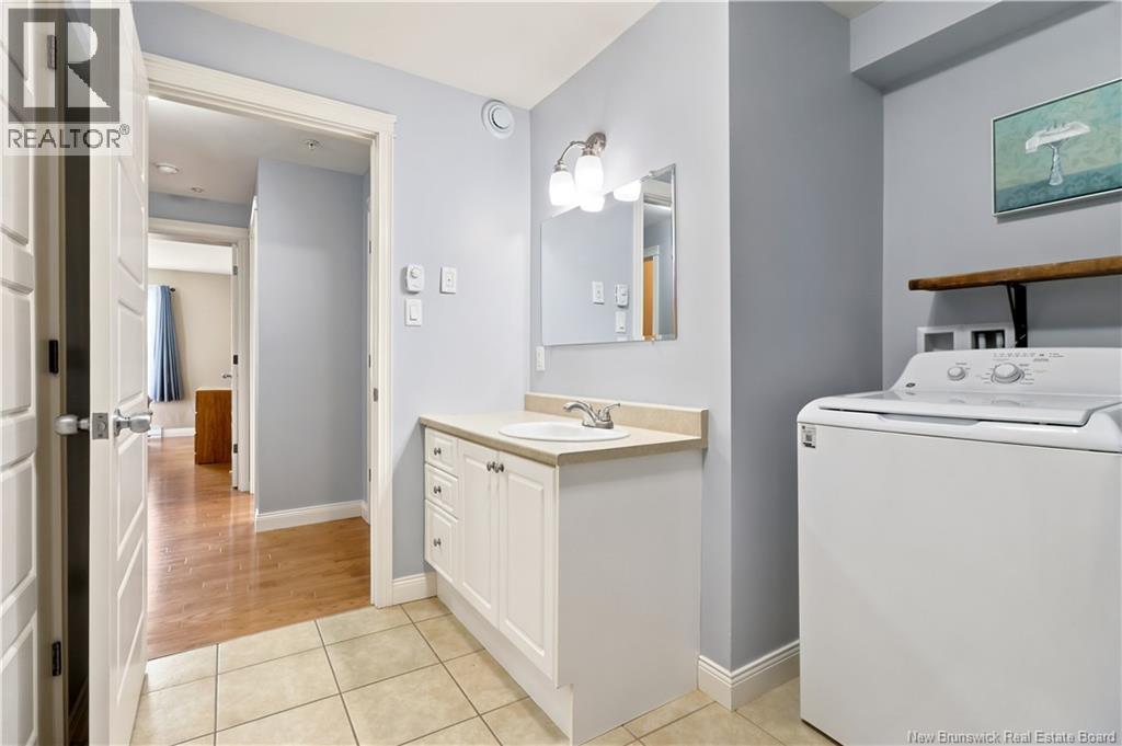 #101 65 Brayson Boulevard - 40