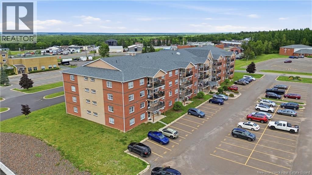 #101 65 Brayson Boulevard - 43