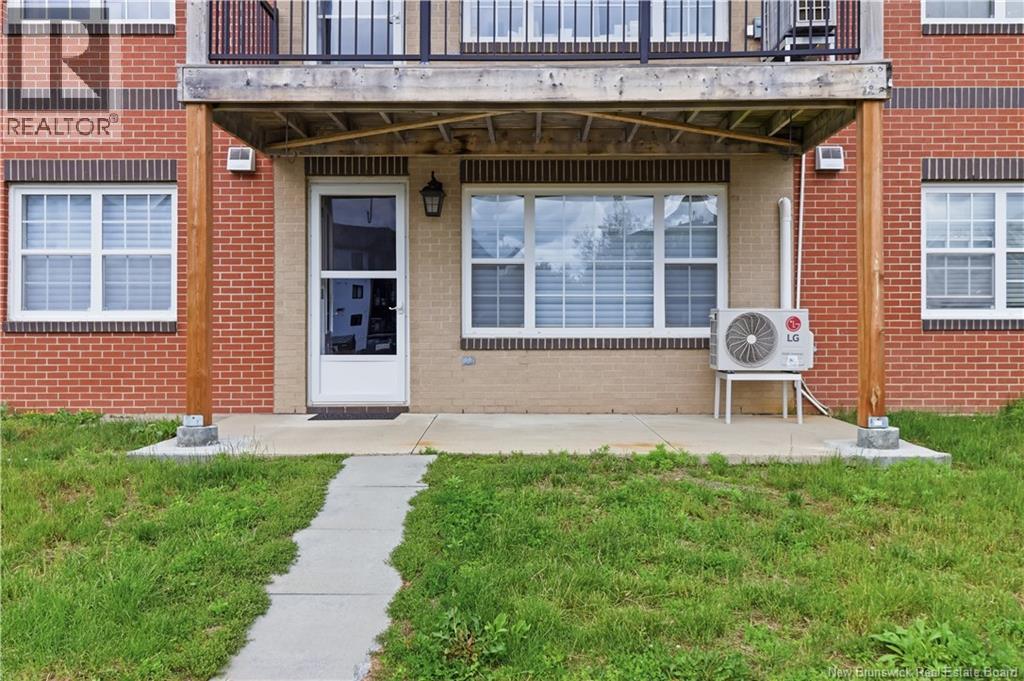 #101 65 Brayson Boulevard - 6