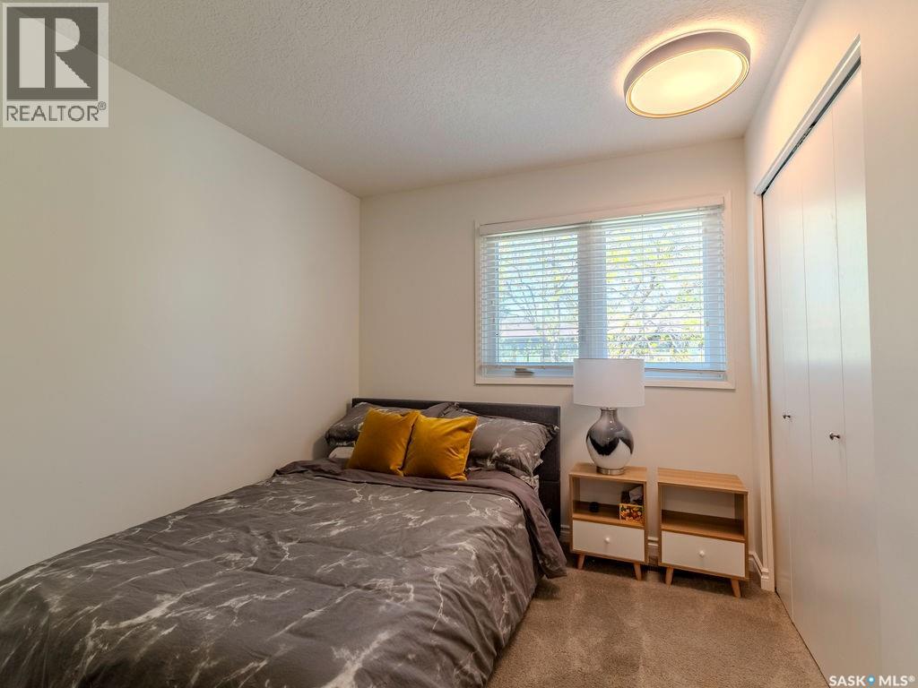 #13 455 Pinehouse DRIVE - 16