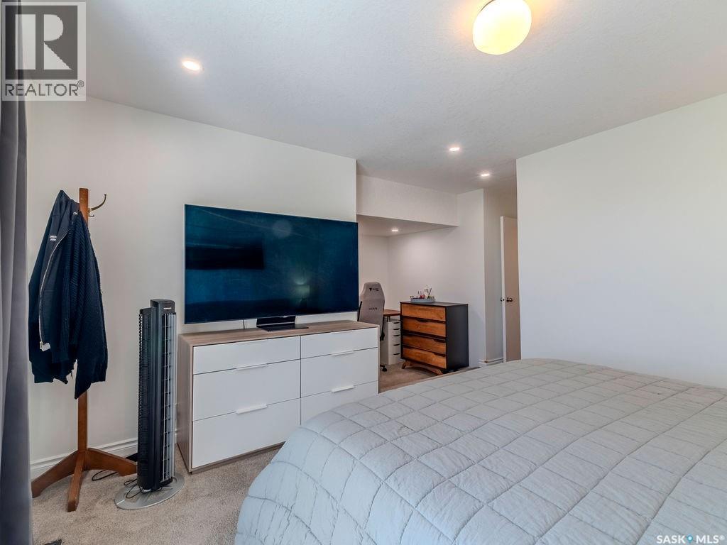 #13 455 Pinehouse DRIVE - 20