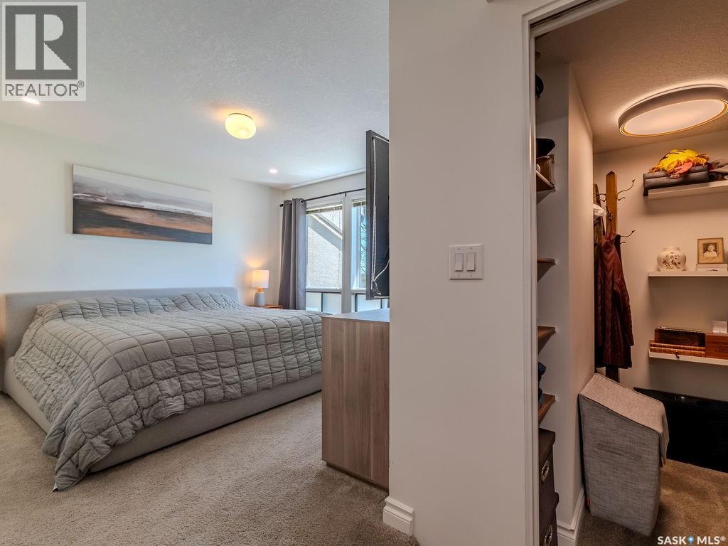 #13 455 Pinehouse DRIVE - 21
