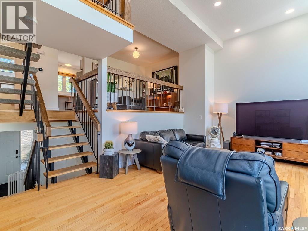 #13 455 Pinehouse DRIVE - 4