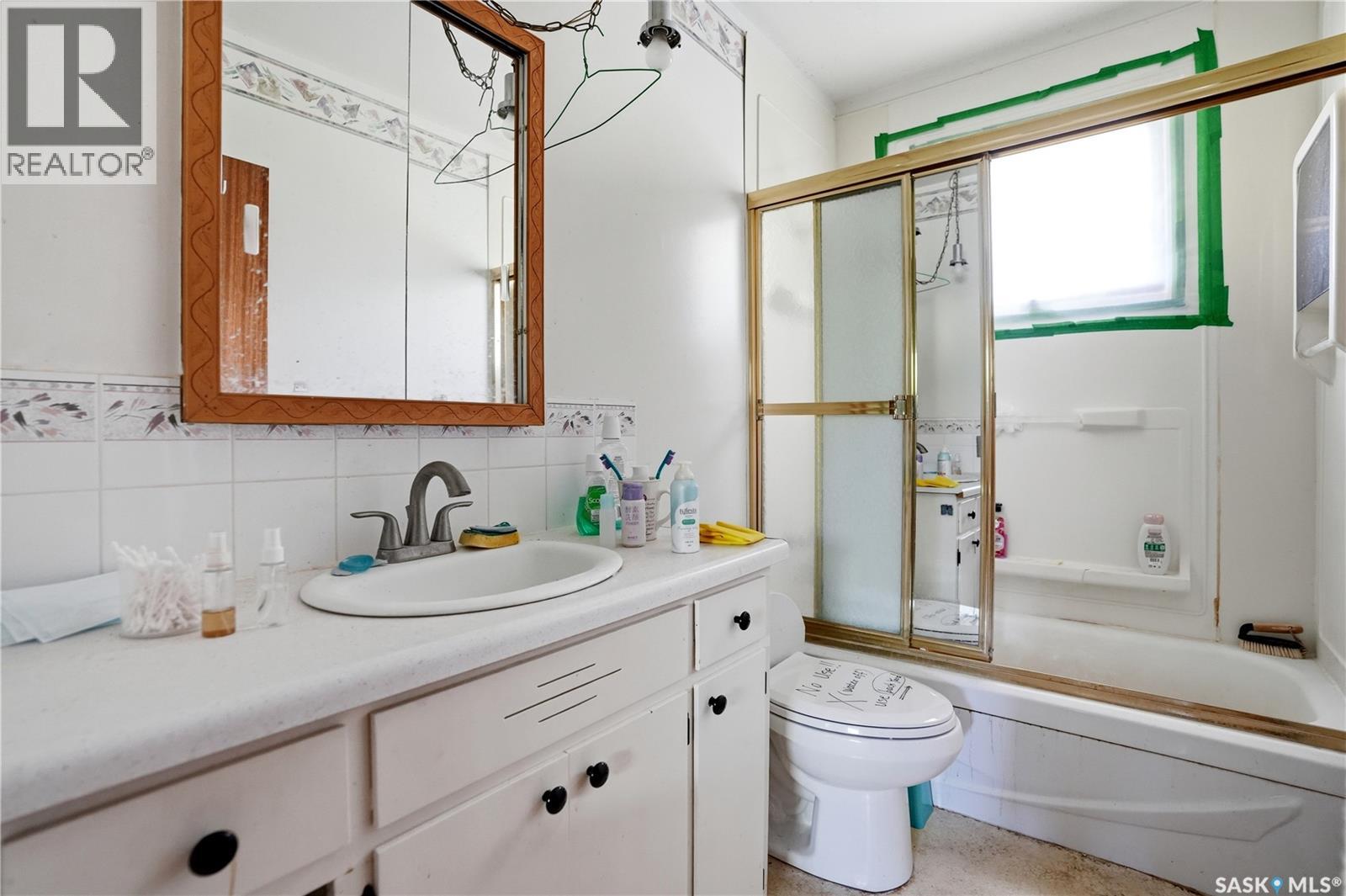 635 Gardiner STREET - 14