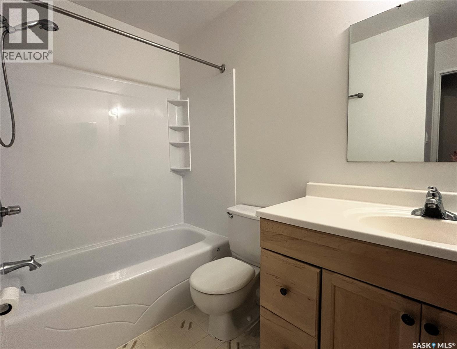 310 403 Tait COURT — photo 17