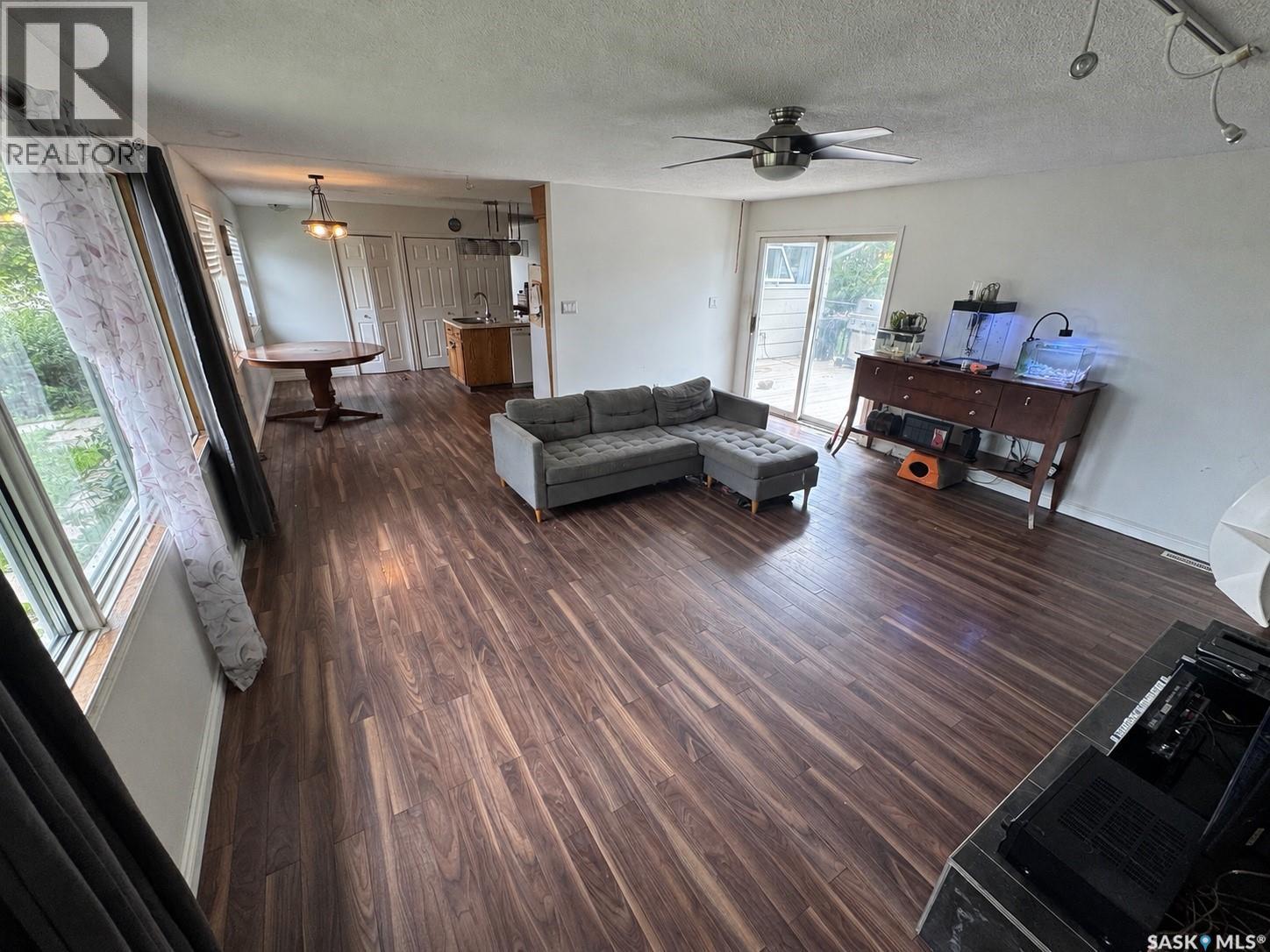 106 Downey STREET - 3